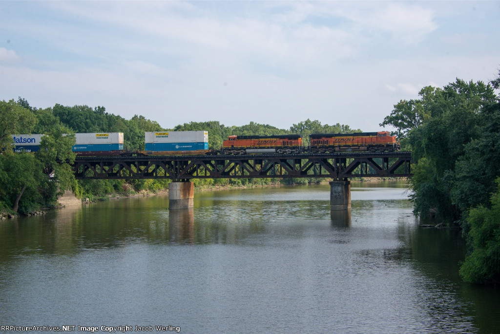 BNSF 8268